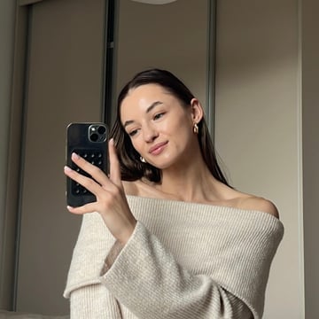 Andreea B.